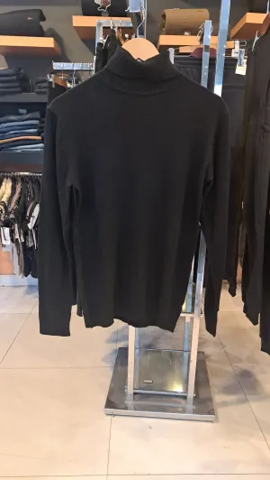 BLACK Turtle Neck Sweater (High Neck)