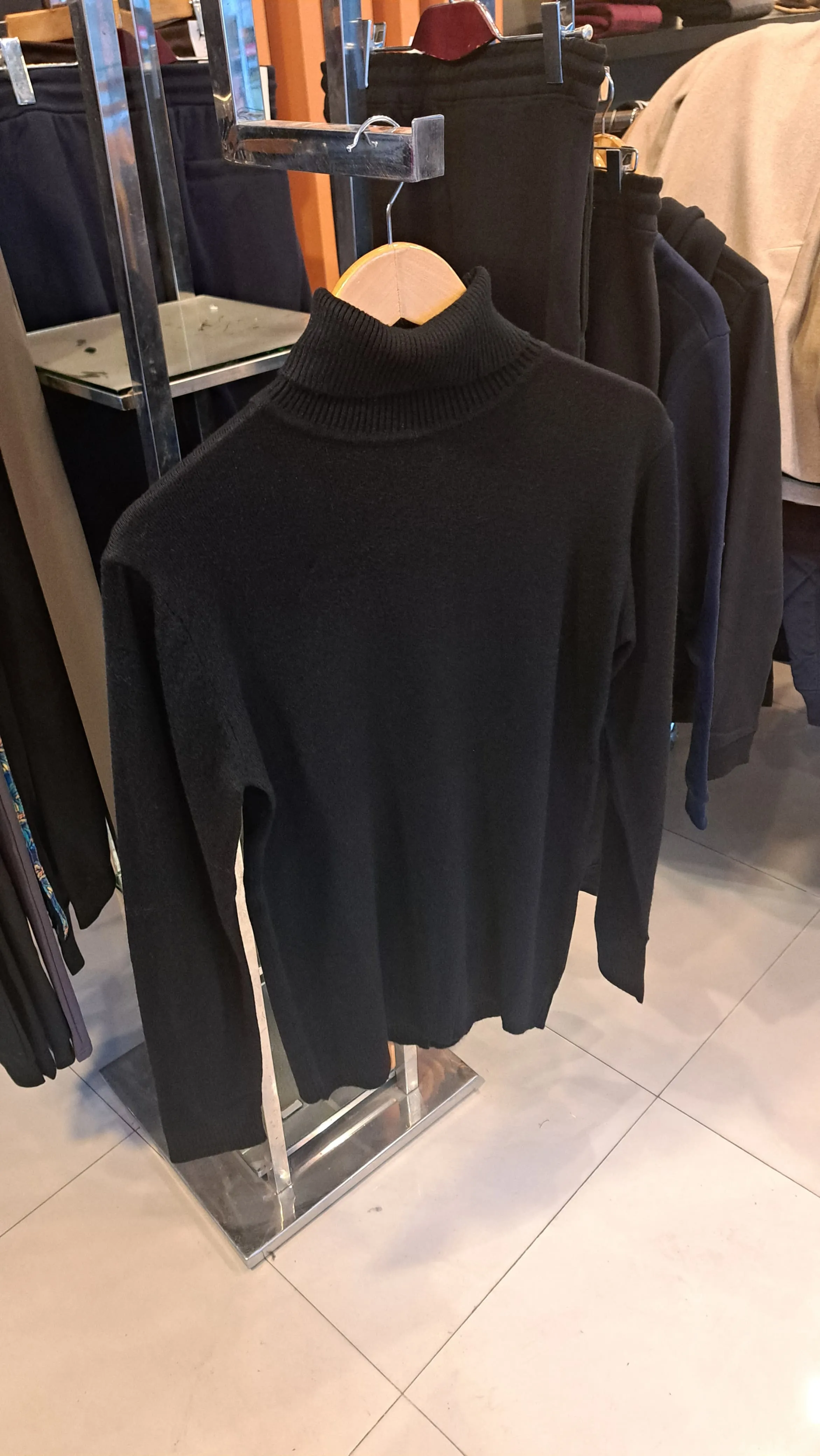 BLACK Turtle Neck Sweater (High Neck)