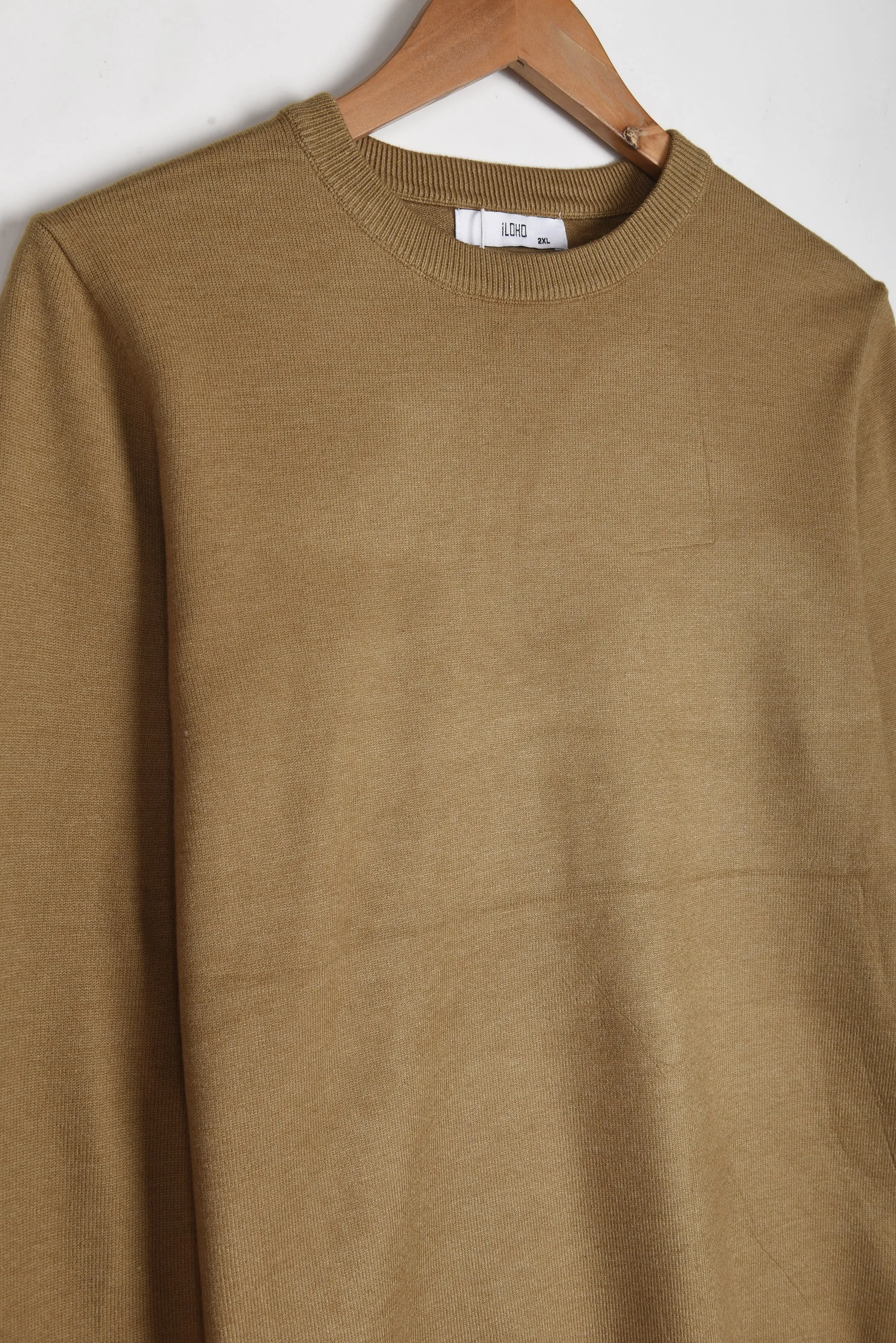 CREW NECK CLASSIC SWEATER