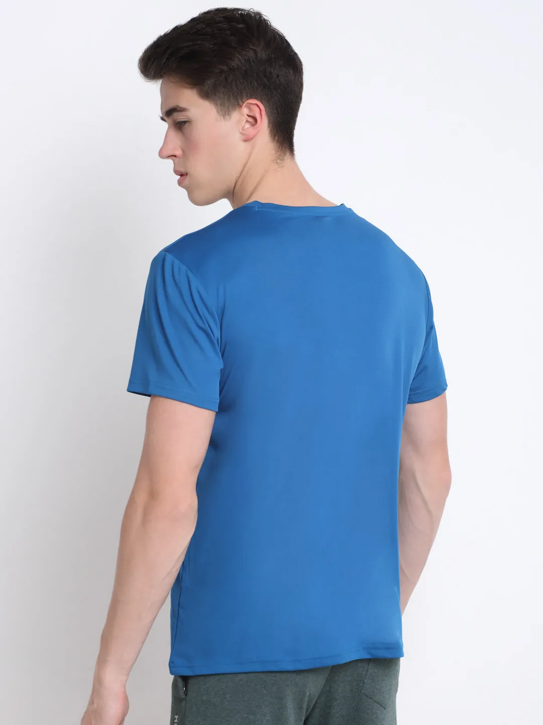 Invincible Men's Regular Round Neck Tee