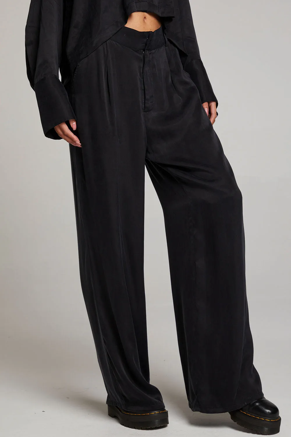 Roy Licorice Trouser