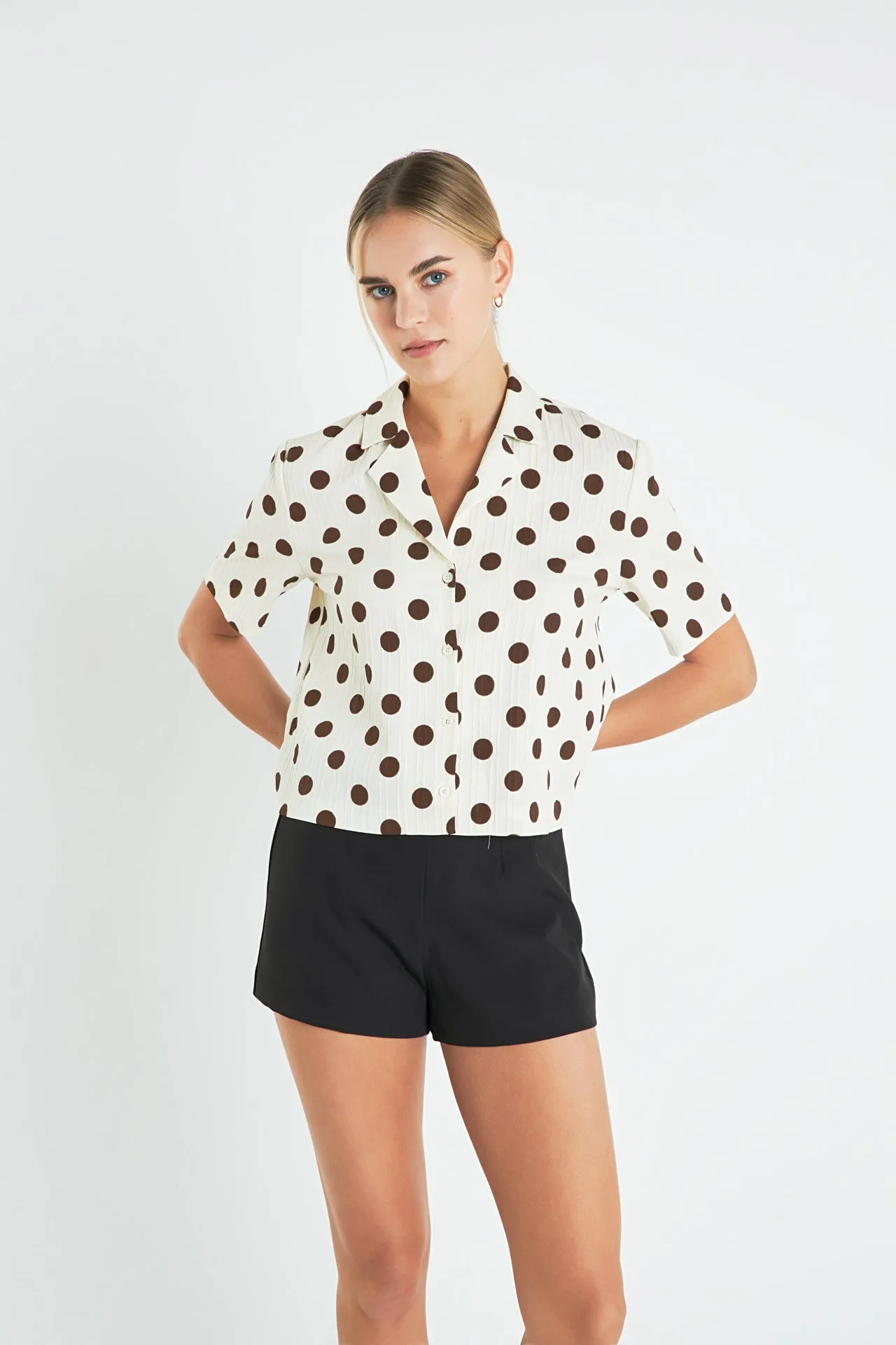 Textured Dots Short Sleeves Shirts