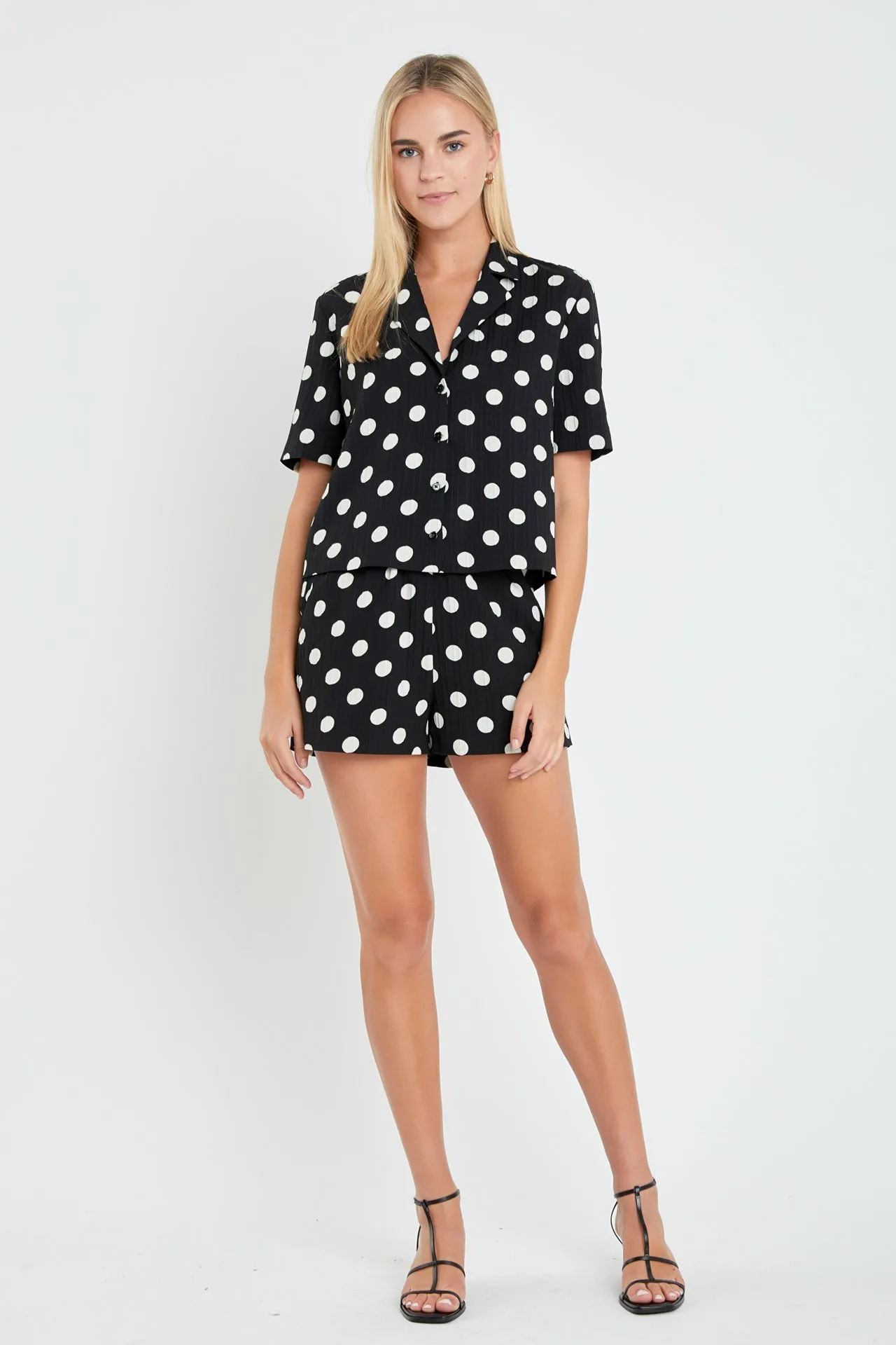 Textured Dots Short Sleeves Shirts